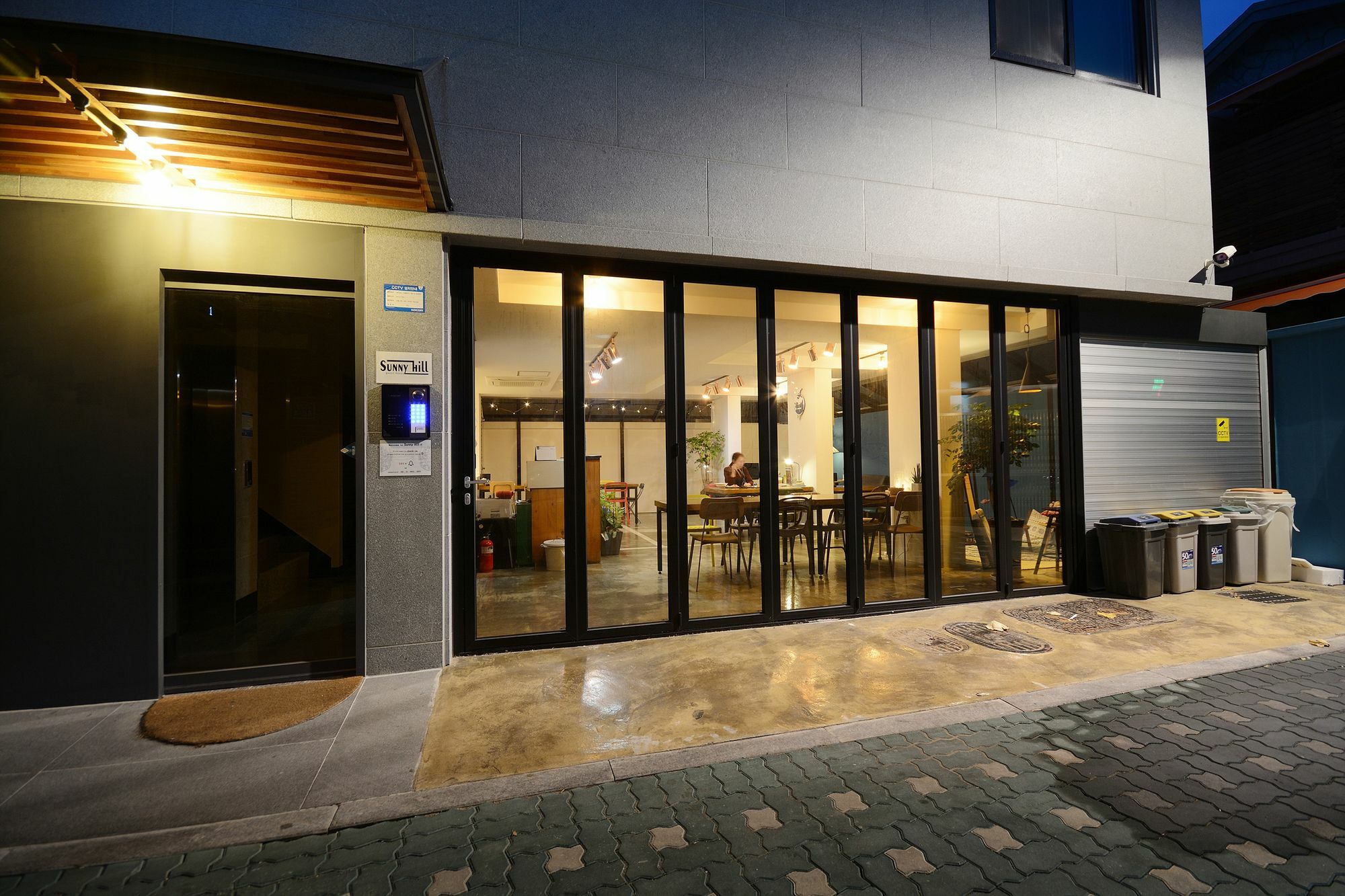 Sunnyhill Hostel Hongdae Seúl Exterior foto